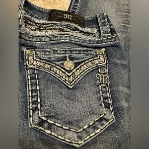 ✨Miss me jeans. Mid rise bootcut